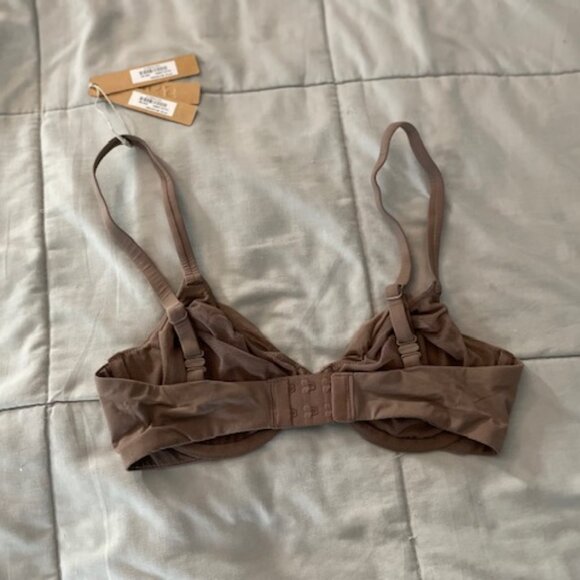 NWT SKIMS Bra 32D Lightweight Neutral Underwire Everybody Unpadded NEW Deal! - Picture 5 of 7
